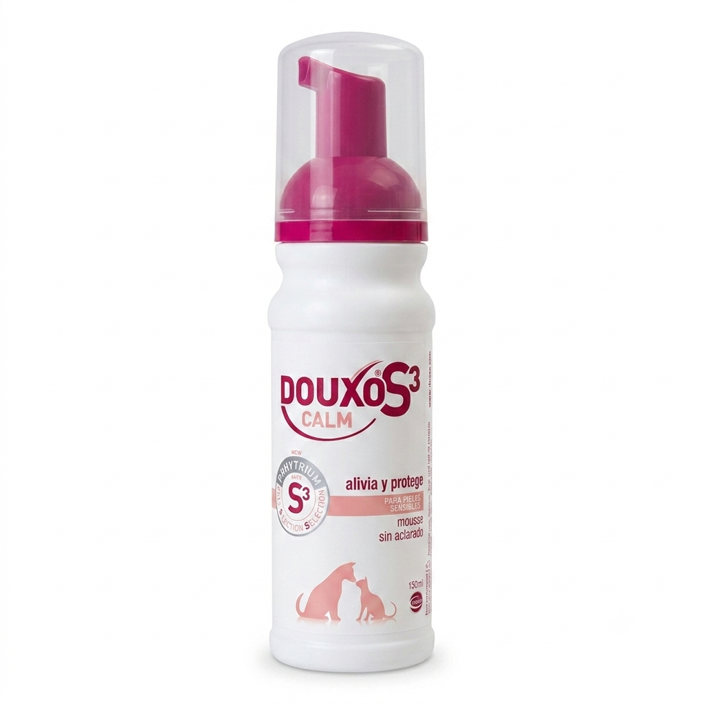 Envase de Douxo S3 Calm Mousse de 150 ml de Ceva, espuma dermatológica sin enjuague con Ophytrium para calmar la picazón, enrojecimiento e inflamación de la piel sensible en perros y gatos.