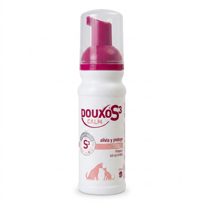 Envase de Douxo S3 Calm Mousse de 150 ml de Ceva, espuma dermatológica sin enjuague con Ophytrium para calmar la picazón, enrojecimiento e inflamación de la piel sensible en perros y gatos.