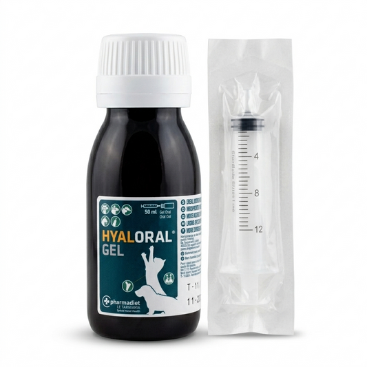 Presentación del frasco de Hyaloral Gel 50 ml de Pharmadiet junto a su jeringa oral graduada para una dosificación exacta según el peso de la mascota.