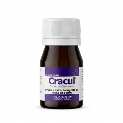 Vista frontal de la botella de Cracul solución oral para mascotas sobre fondo blanco, mostrando el diseño principal de la etiqueta.